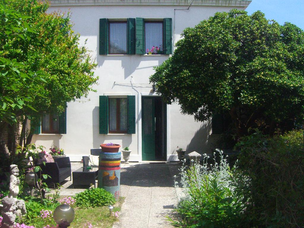 Bed and Breakfast Ca' Del Pomo Grana' Мурано Экстерьер фото