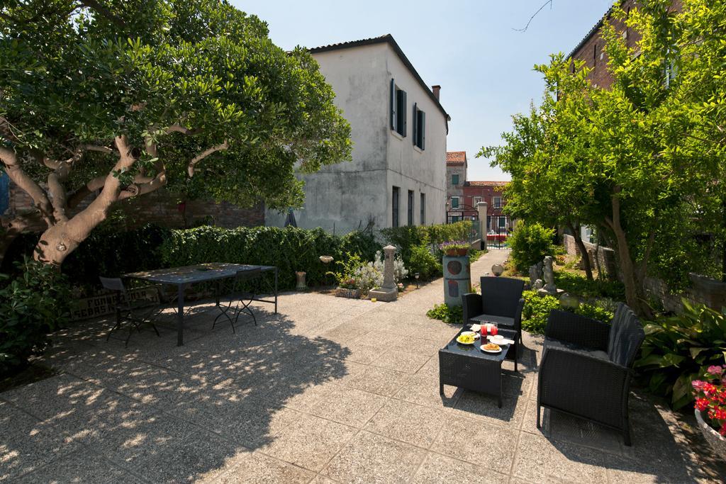 Bed and Breakfast Ca' Del Pomo Grana' Мурано Экстерьер фото
